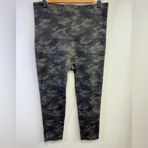 SPANX, Seamless Leggings for Women, Sage Camo, Size 3X